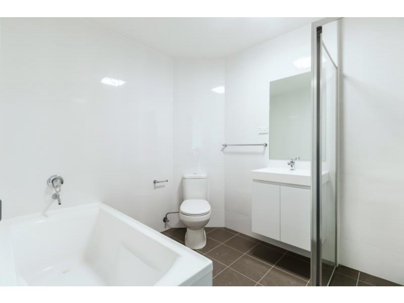 6/130 Main Street, Blacktown NSW 2148